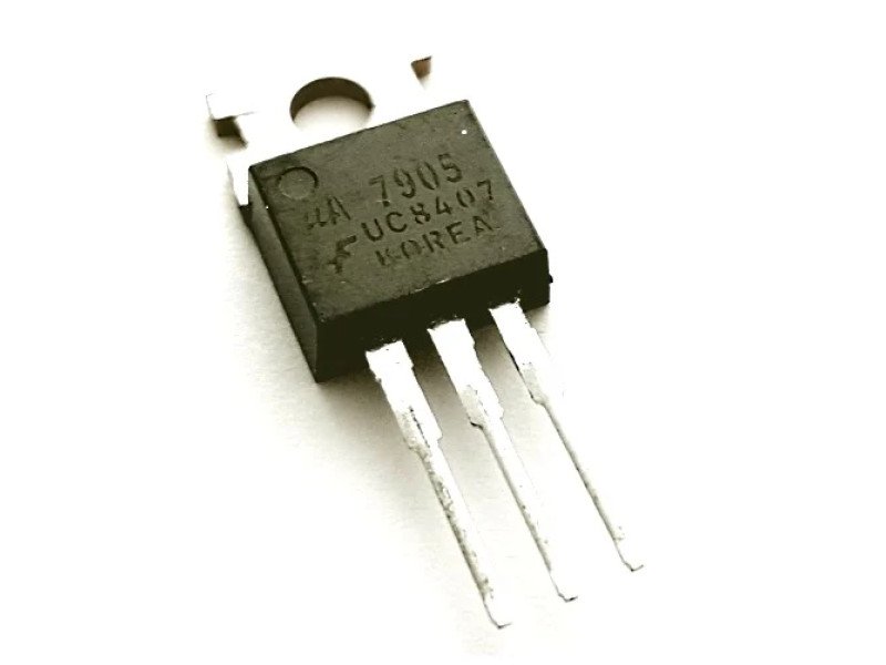 79M05 TO-220-3 Linear Voltage Regulator (Pack of 3 ICs)